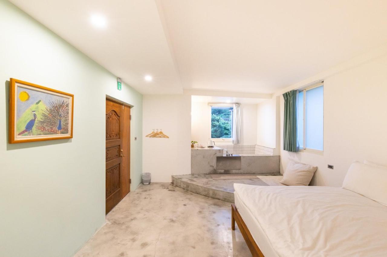 Owlstay Jiufen Green Ray - 故事所 山中夢遊 九份綠光 Bagian luar foto