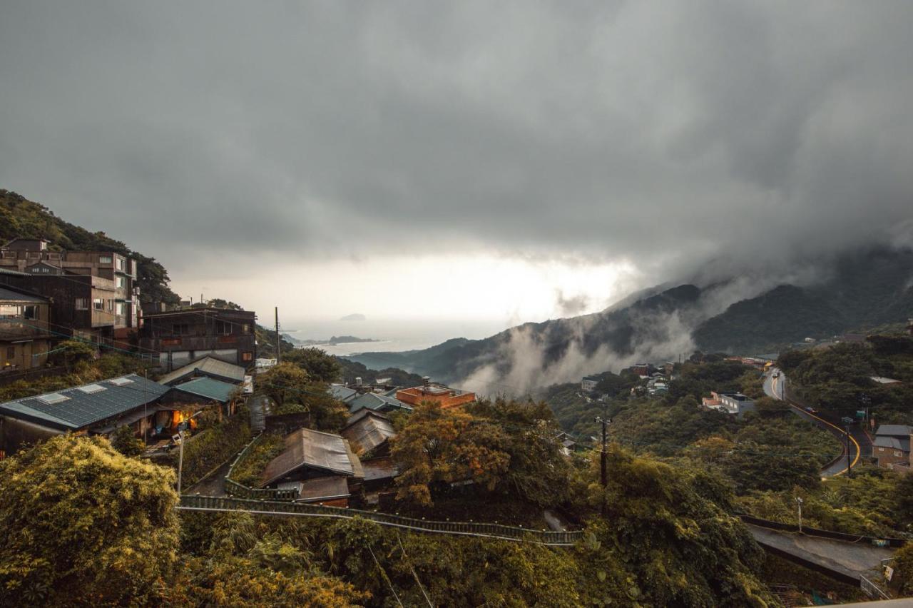 Owlstay Jiufen Green Ray - 故事所 山中夢遊 九份綠光 Bagian luar foto
