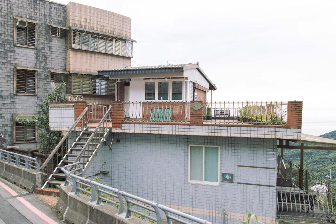 Owlstay Jiufen Green Ray - 故事所 山中夢遊 九份綠光 Bagian luar foto